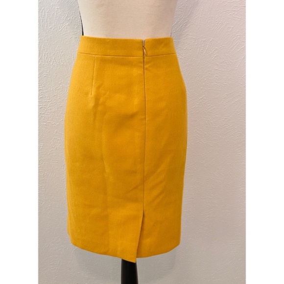 J-Crew #2  Yellow Lined Pencil Skirt w/ Back Split, 10p - Picture 2 of 12